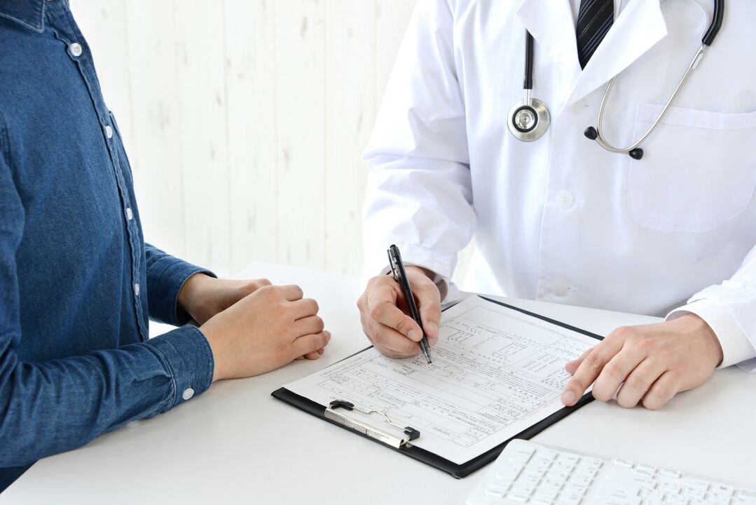 Consultazione di un medico per problemi con la potenza prima dell'uso di Eroboost